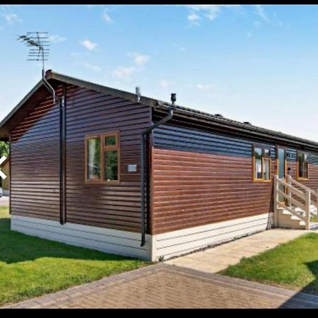 Ness Lodge Little Habton Zewnętrze zdjęcie